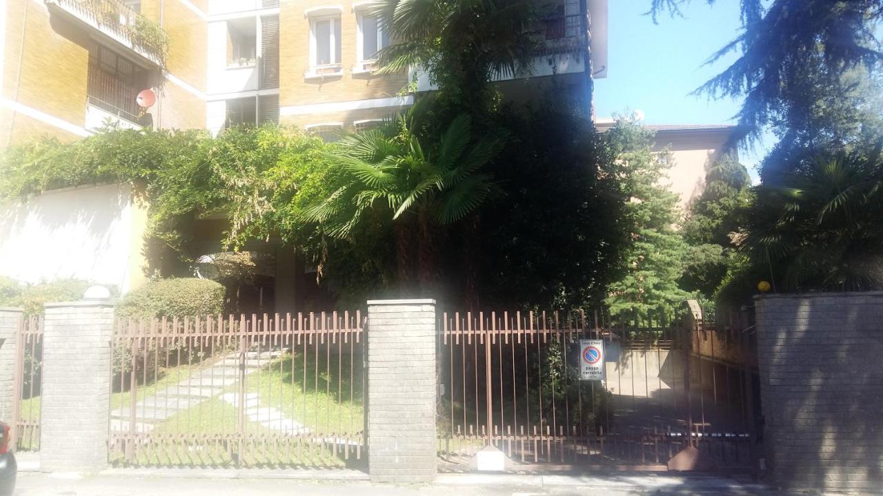 La Martino B&B Varese Exterior photo